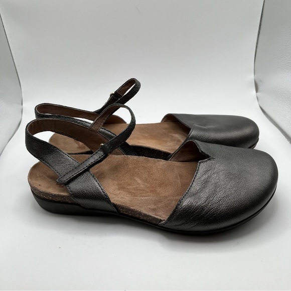 Dansko Rowan Color Graphite Metallic Mary Jane size 39 US 8.5 flats - Picture 6 of 10